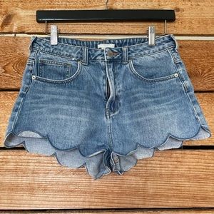 H&M Wavy Bottom Shorts